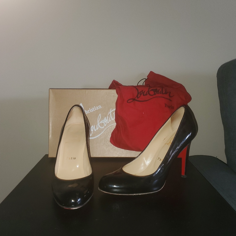 Christian Louboutin Patent Leather Black Heels 7.7